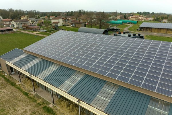 Coût détaillé d'un hangar photovoltaïque en 2024